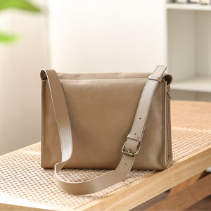 Medium Leather Hobo Bags 