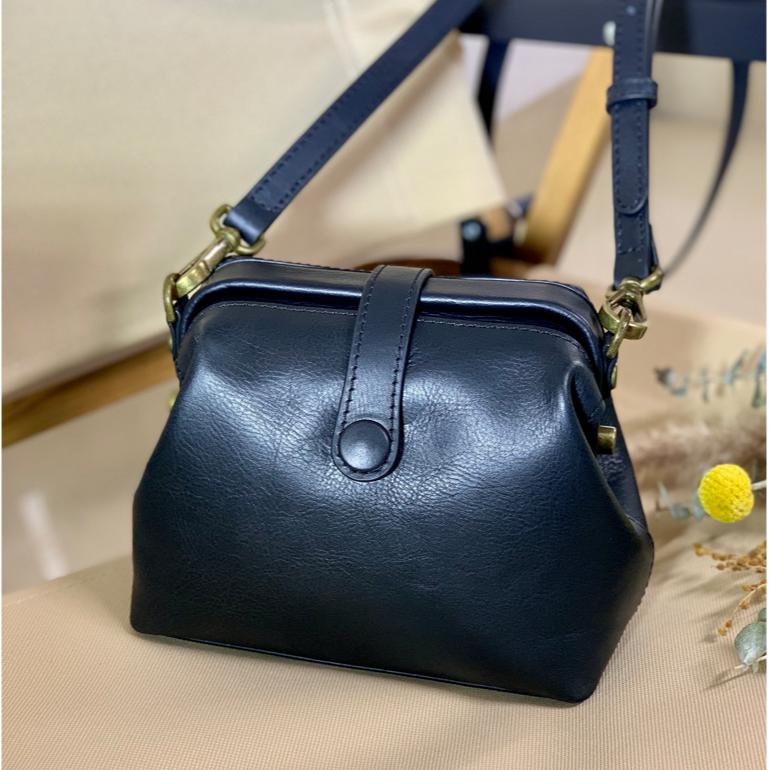 Ladies Purse Doctor Bag Style Purse Doctor Bag Petite Leather