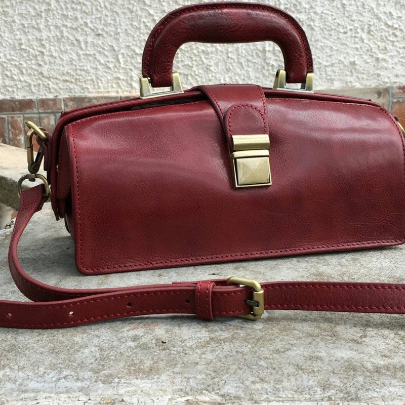 All You Need To Know  Vintage Leather Doctor Bag, Purse